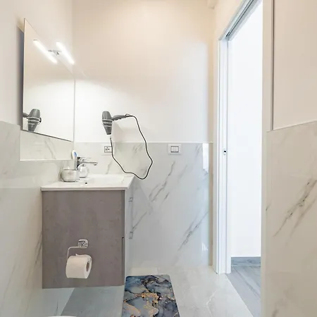 Luxury - 1 * Milano